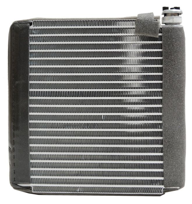 EVAP CASE MX NEW HOLLAND EVAP COIL ONLY (NO HEATER) 82033008