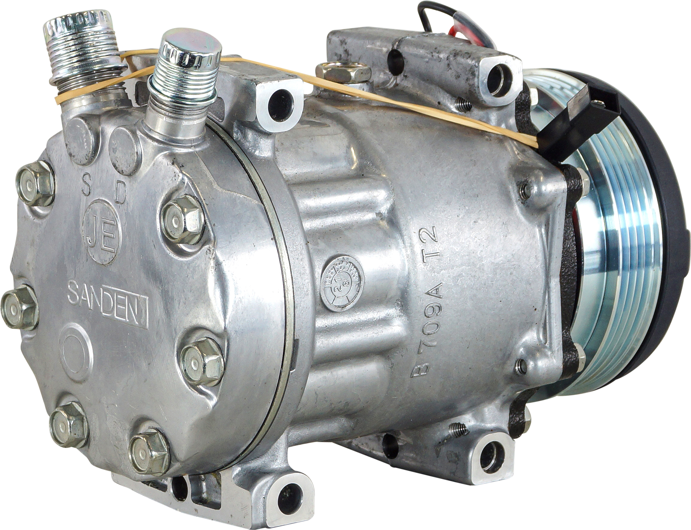 COMPRESSOR, CASE, FARMALL 95C, SD7H15, 12V, 4PV, VERT O-RING, DIRECT MOUNT